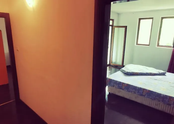 Gæstehus къща за гости Satori Bor, *