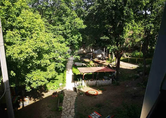 Gæstehus къща за гости Satori Bor, *