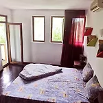 къща за гости Satori Bor, Варна