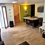 къща за гости Satori Bor, *